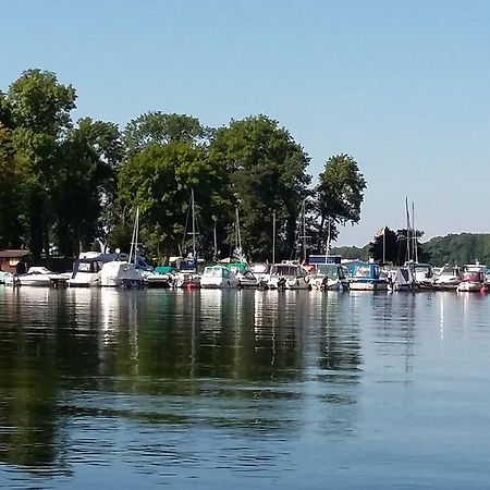Ferienwohnung Am Schweriner See Raben Steinfeld Exteriör bild